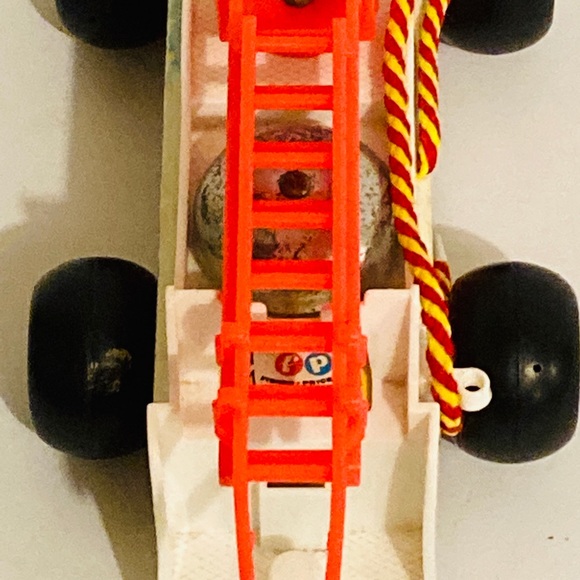 Vintage Fisher Price Firetruck - Picture 4 of 7